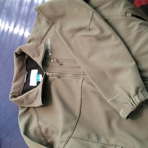 Columbia Omni-Shield Olive Green XL Jacket